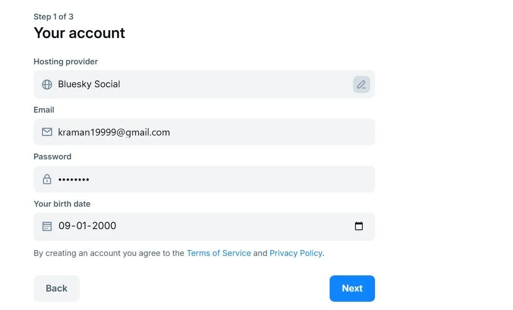 Bước 1 điền thông tin cá nhân như email, mật khẩu và ngày sinh khi tạo tài khoản Bluesky