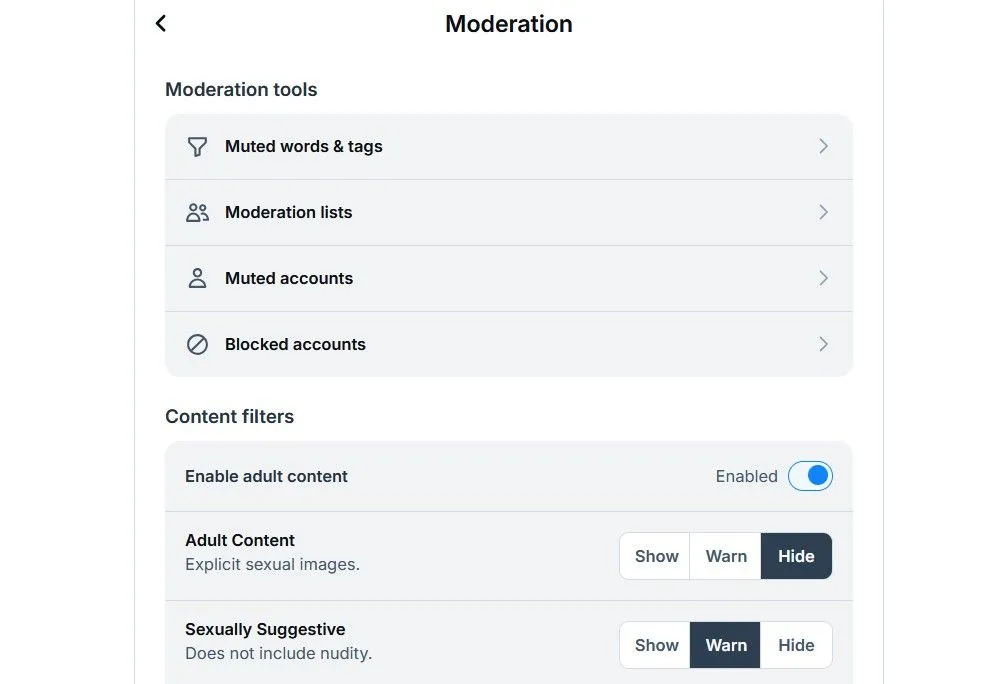 Cài đặt kiểm duyệt (Moderation settings) trong Bluesky, cho phép lọc nội dung và từ khóa