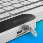 Cận cảnh cổng USB-C tiện lợi trên bàn phím Bluetooth Lenovo 800 tự sạc
