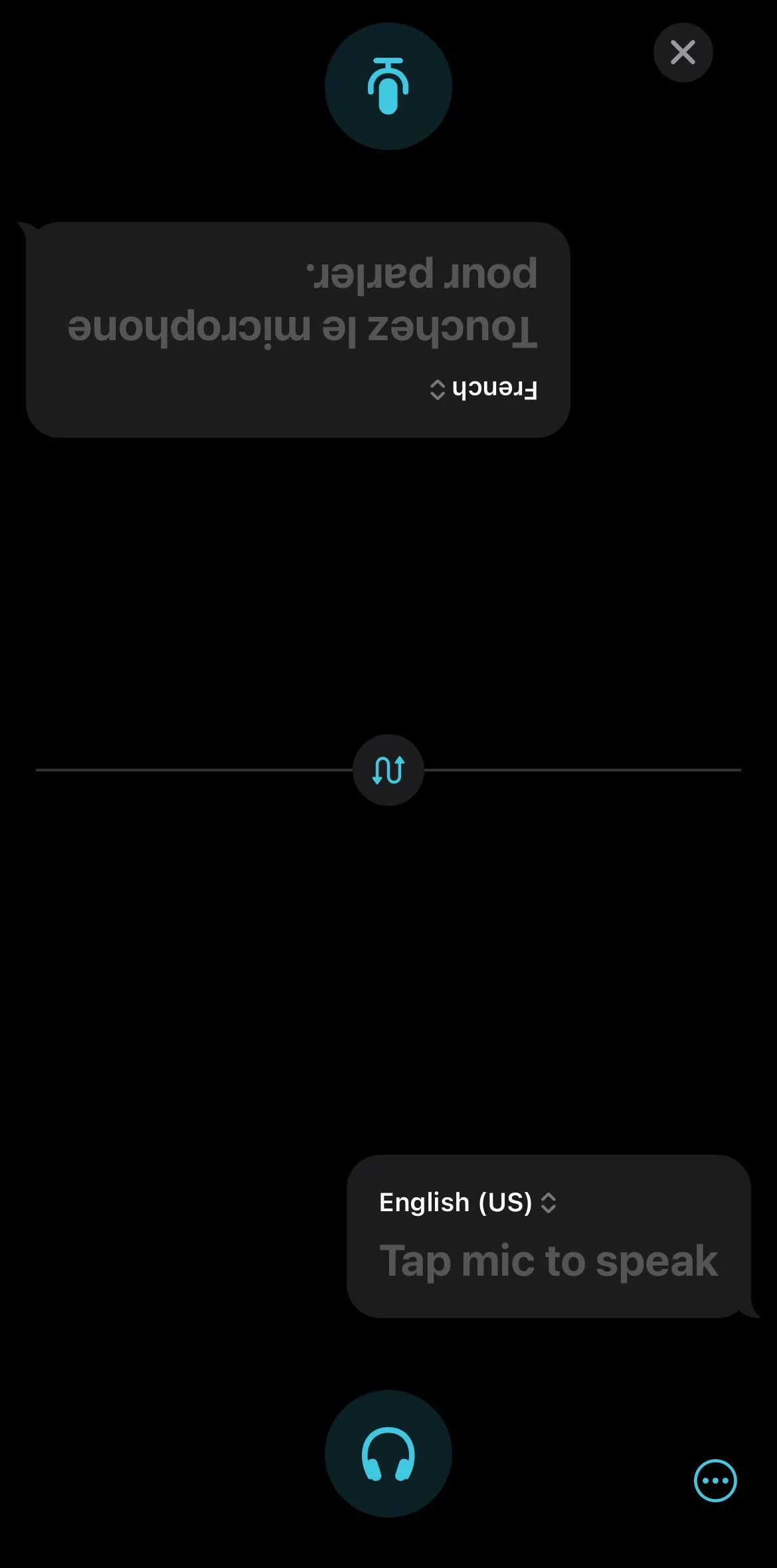 Chế độ Face to Face độc đáo của Apple Translate chia đôi màn hình, giúp hai người đối diện dễ dàng xem và nhập liệu.