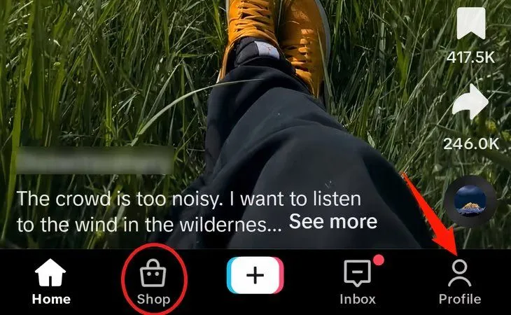 Chọn biểu tượng Shop để khám phá sản phẩm trên TikTok Shop