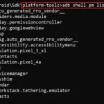 Danh sách tên gói ứng dụng Android hiển thị từ lệnh `adb shell pm list packages` trên cửa sổ dòng lệnh.