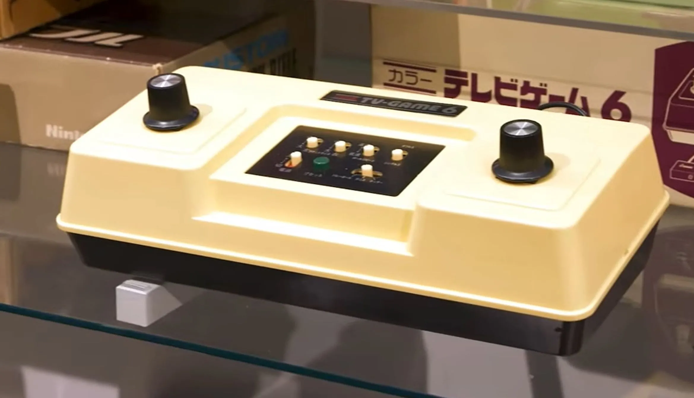 Hệ máy Color TV-Game 6 của Nintendo được trưng bày tại Bảo tàng Nintendo.