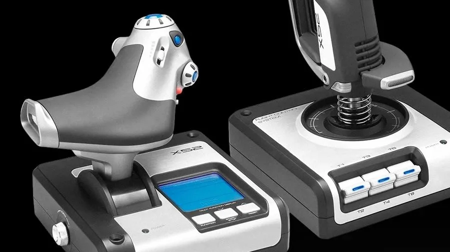Hệ thống HOTAS Logitech Saitek X52, một thiết bị điều khiển chuyên dụng cho các trò chơi mô phỏng bay.