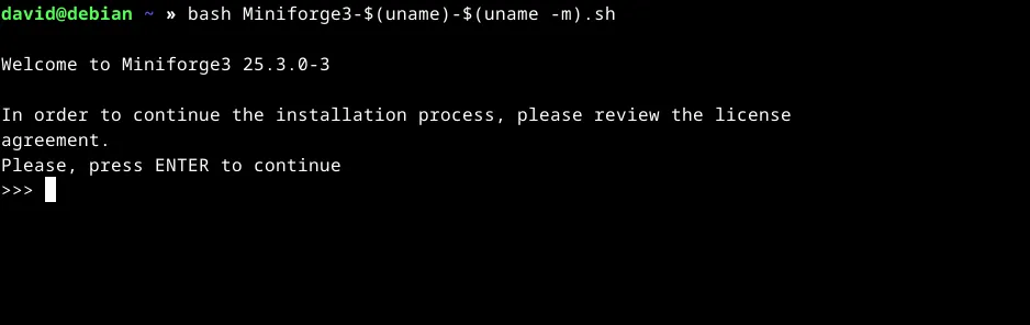 Màn hình hiển thị script cài đặt Miniforge chờ người dùng xác nhận để tiếp tục quá trình thiết lập Mamba.