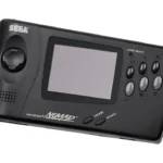 Máy chơi game cầm tay Sega Nomad nhỏ gọn trong lòng bàn tay.
