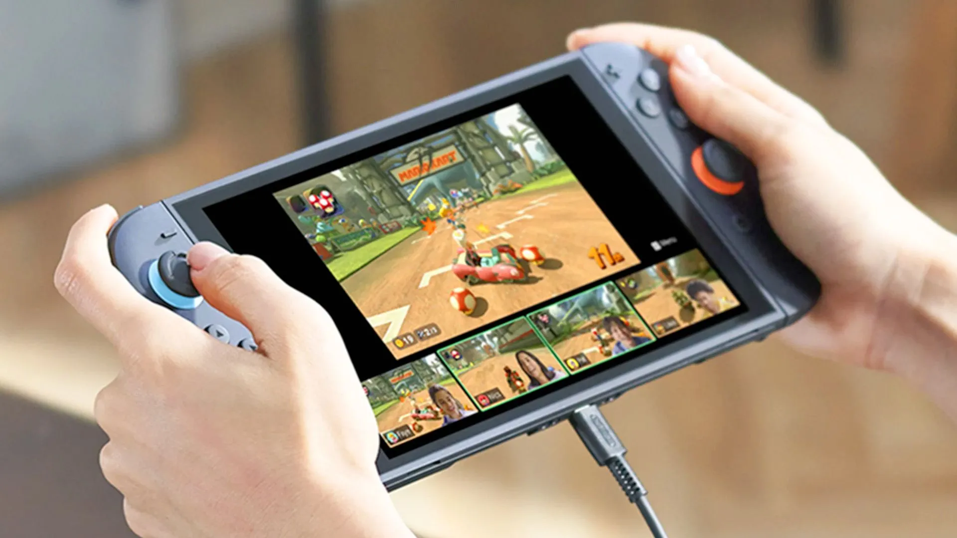 Người dùng đang trải nghiệm chơi game trên Nintendo Switch 2 ở chế độ cầm tay, thể hiện sức mạnh của chip NVIDIA tùy chỉnh.