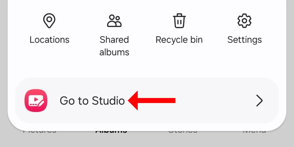 Nút &quot;Đi tới Studio&quot; trong ứng dụng Thư viện trên Galaxy S25, nơi người dùng có thể tạo và chỉnh sửa các dự án video.