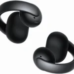 Tai nghe Anker Soundcore AeroClip Clip-On màu đen với thiết kế kẹp tai độc đáo