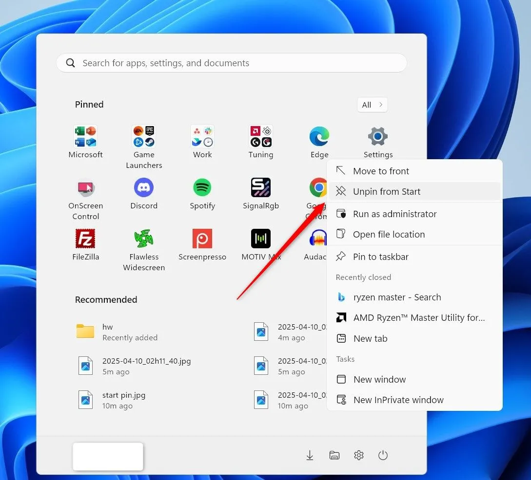 Thao tác chuột phải để gỡ ghim Microsoft Edge khỏi Start Menu Windows 11