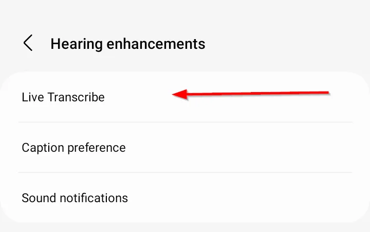 Tùy chọn &quot;Live Transcribe&quot; trong phần Cải thiện khả năng nghe của cài đặt Samsung.
